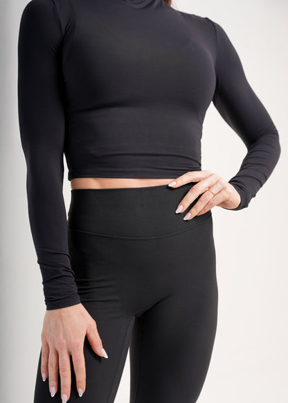 ESSENCE Long-Sleeved Top