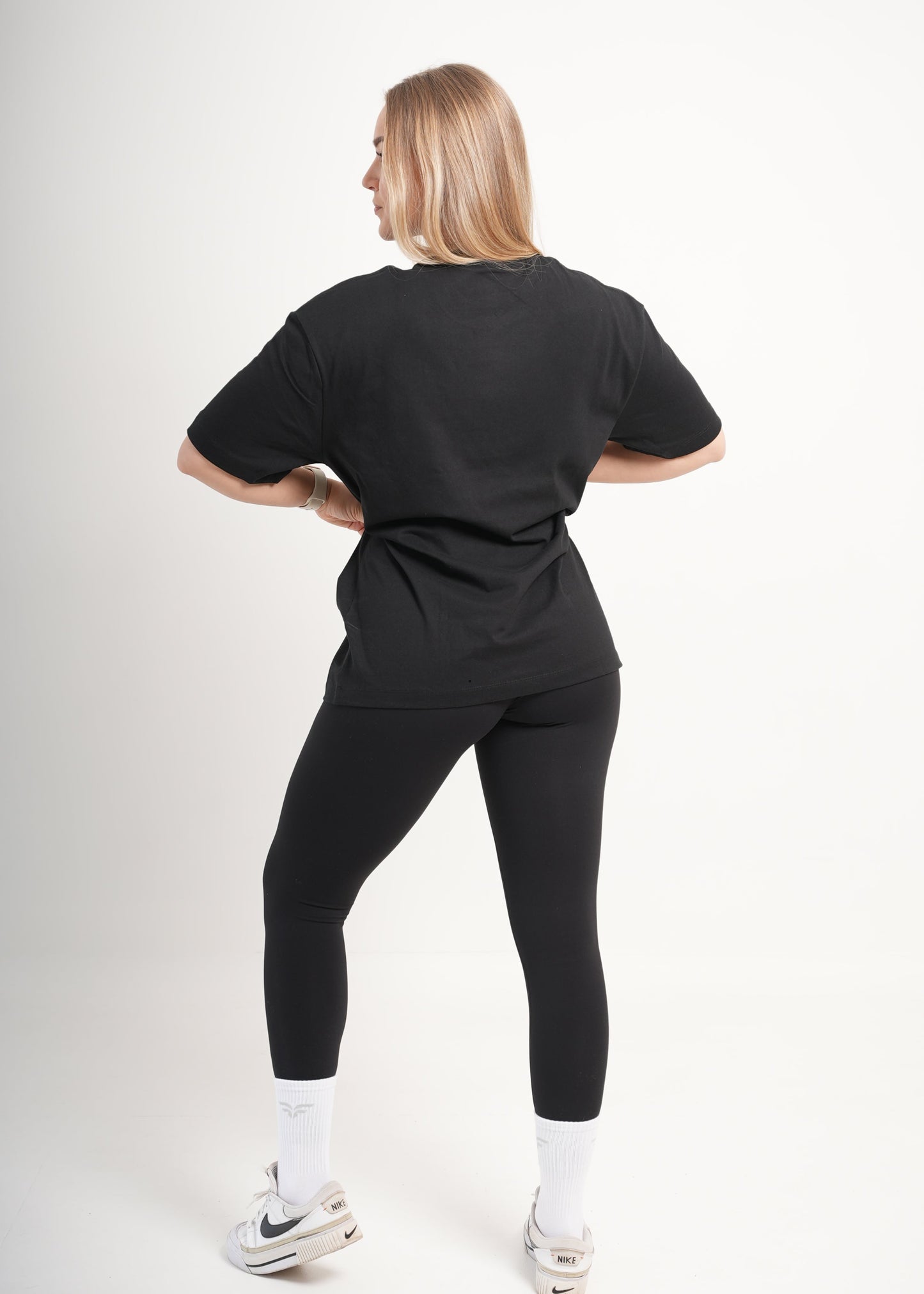 ESSENCE Unisex Oversized T-shirt